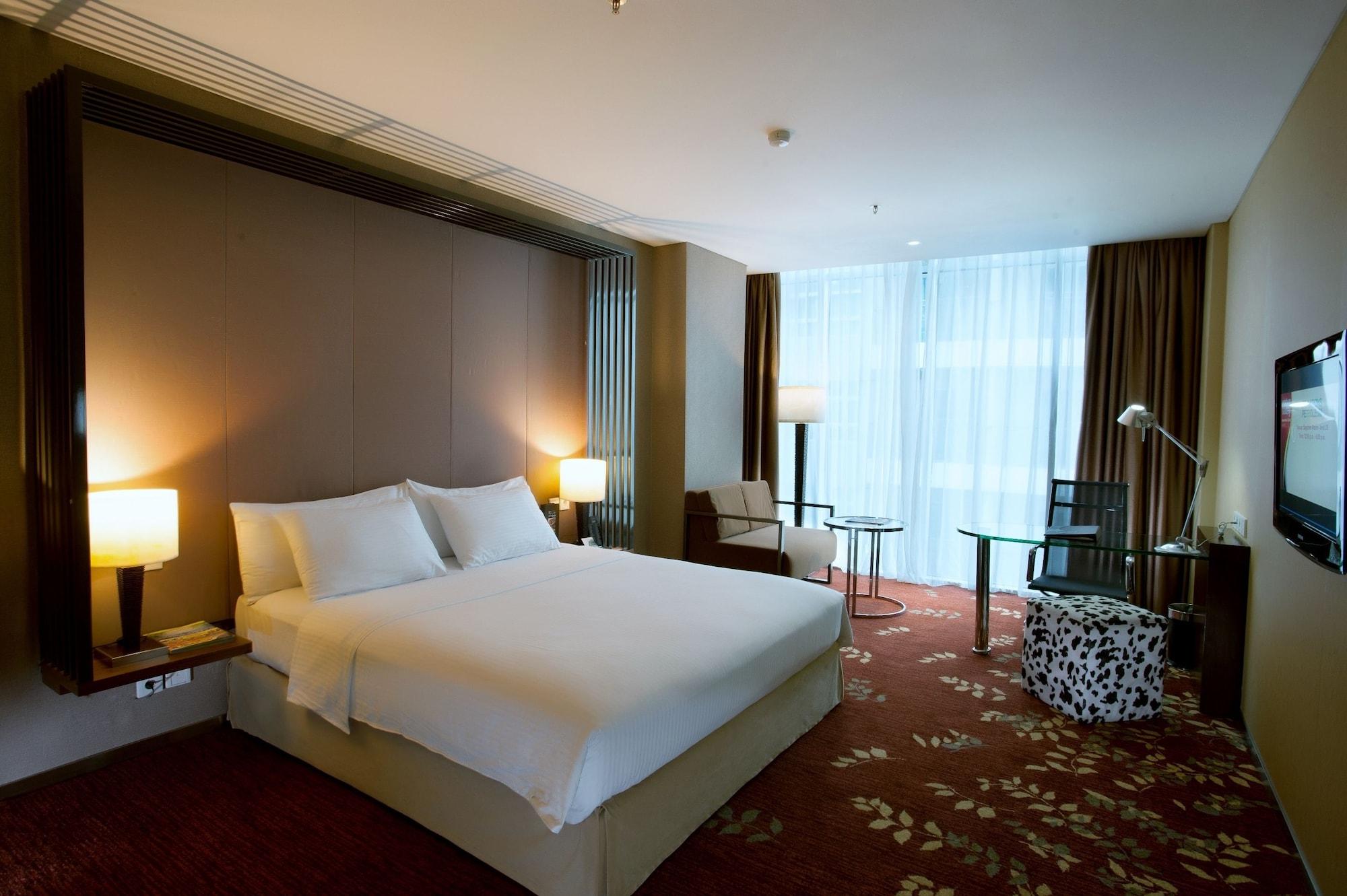 Cambridge Hotel Medan Kültér fotó