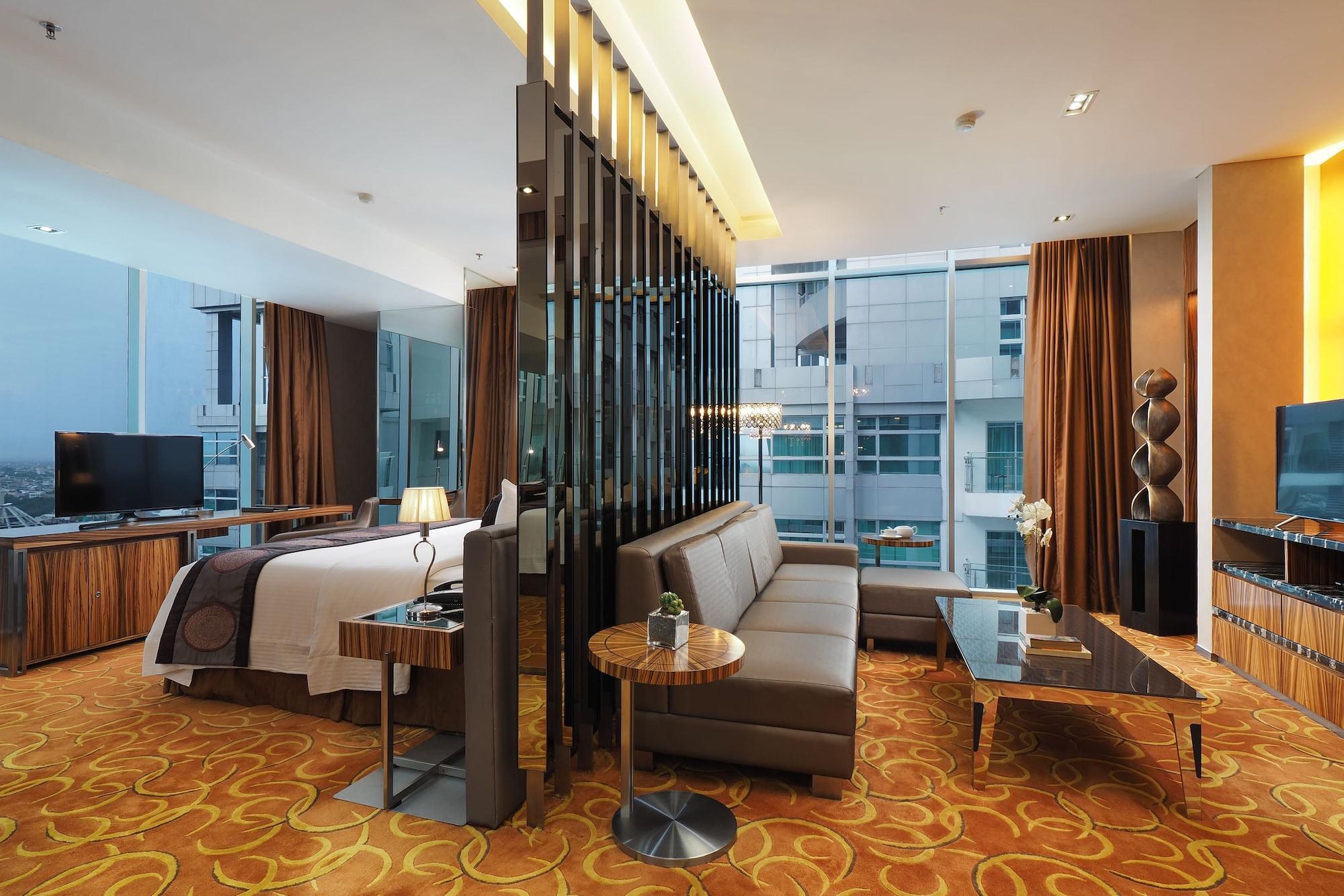 Cambridge Hotel Medan Kültér fotó