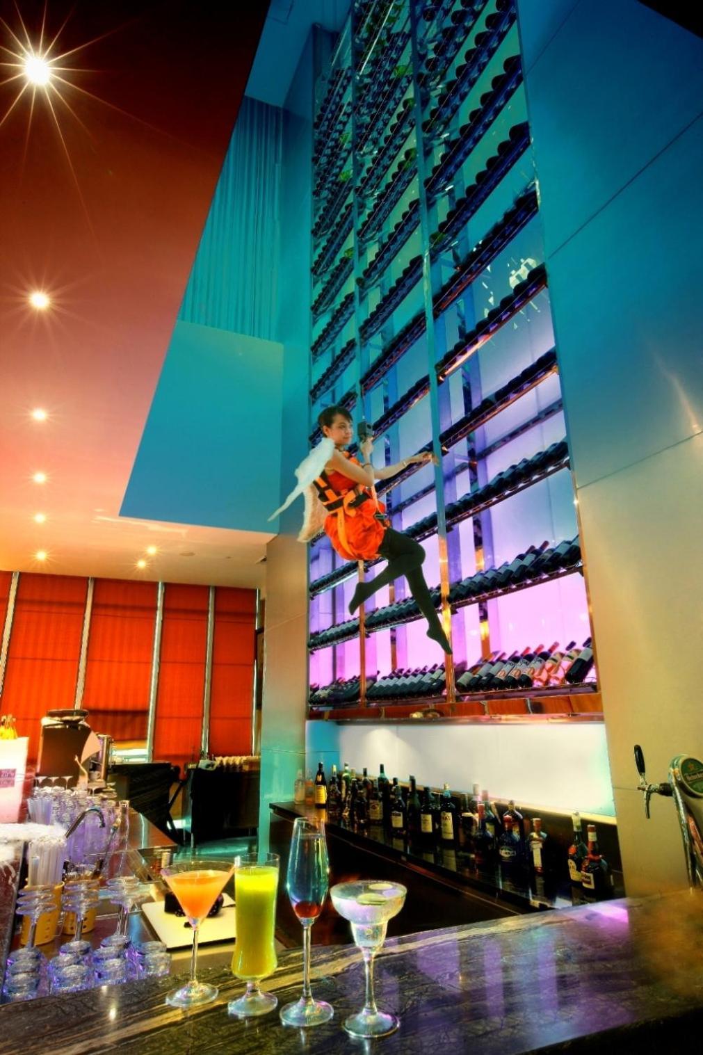 Cambridge Hotel Medan Kültér fotó
