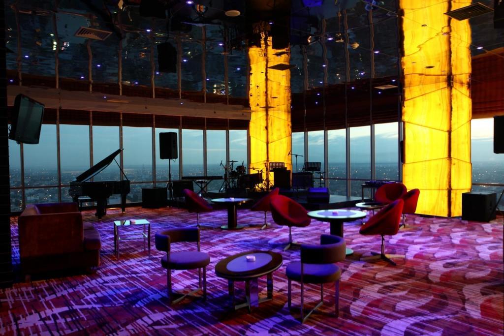 Cambridge Hotel Medan Kültér fotó