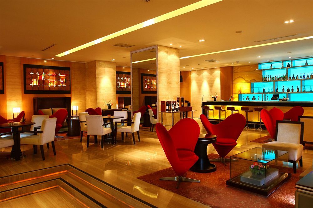 Cambridge Hotel Medan Kültér fotó