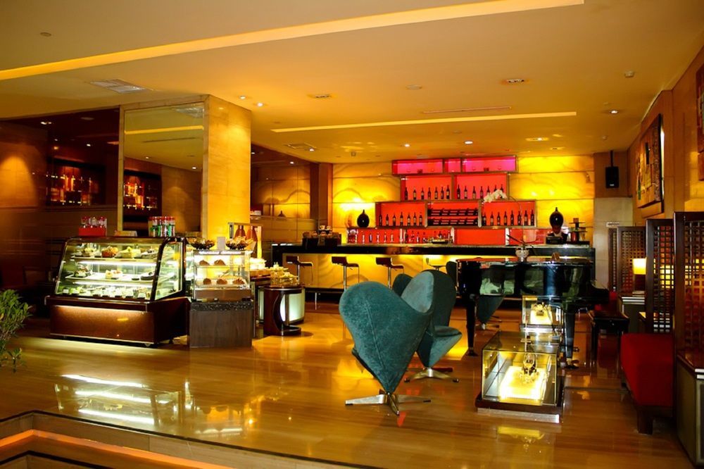 Cambridge Hotel Medan Kültér fotó