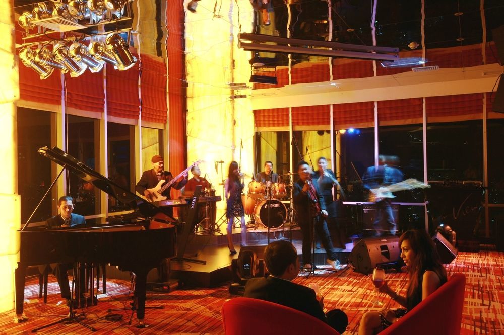Cambridge Hotel Medan Kültér fotó